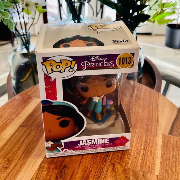 HP FUNKO POP / Ultimate Princess Disney Jasmine #1013 w/ Protector - Picture 6 of 10